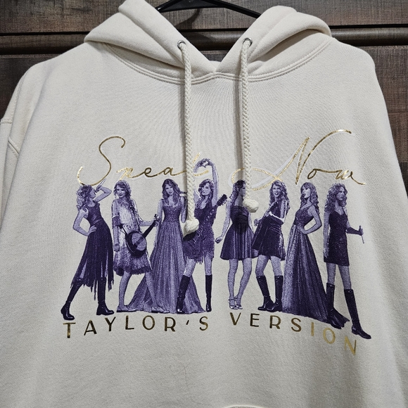 Taylor Swift Tops - Speak Now (Taylor's Version) Hoodie